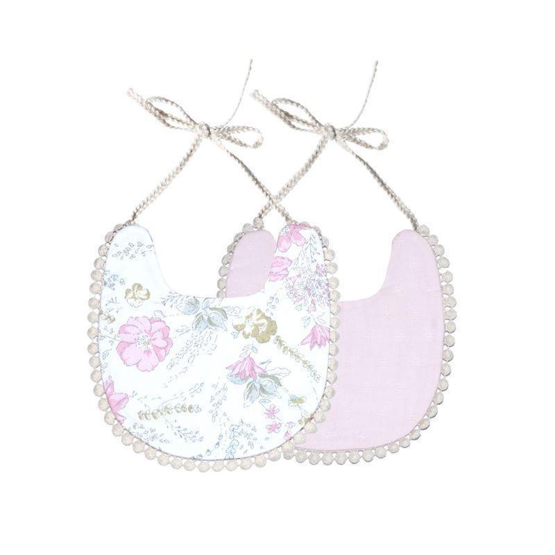 Babcia’s Kwiatuszek Bib