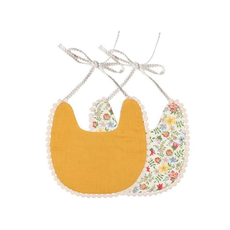 Babcia’s Kwiatuszek Bib