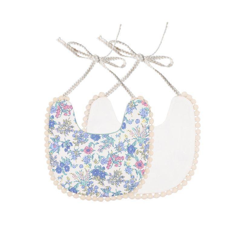 Babcia’s Kwiatuszek Bib