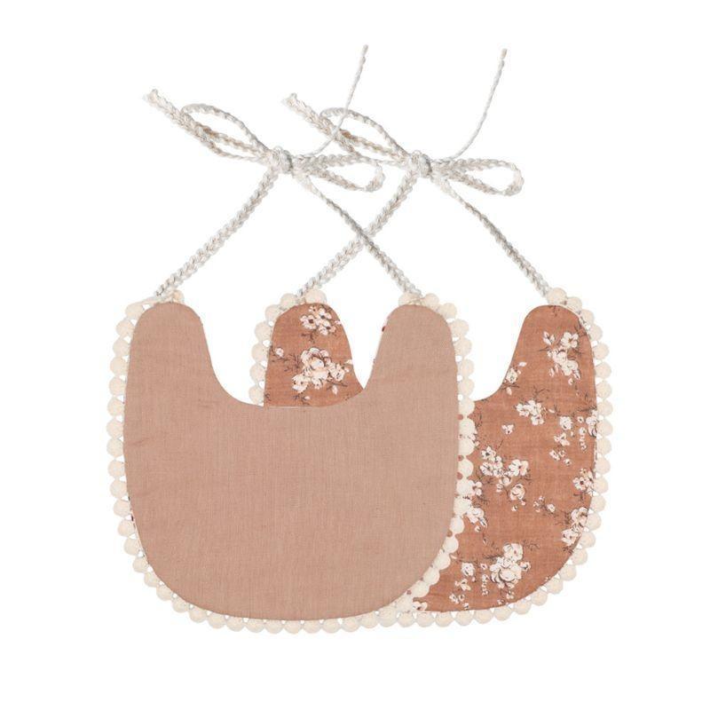 Babcia’s Kwiatuszek Bib