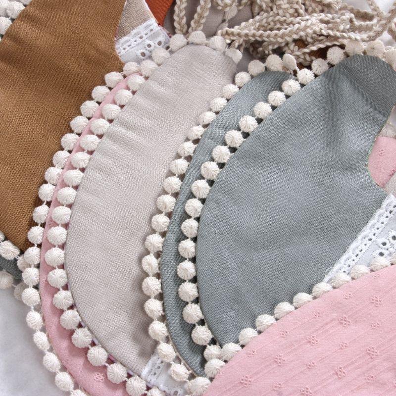 The Sunday Picnic Bib