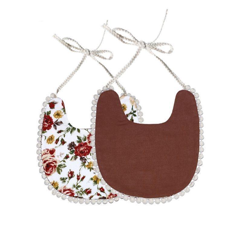 Babcia’s Kwiatuszek Bib
