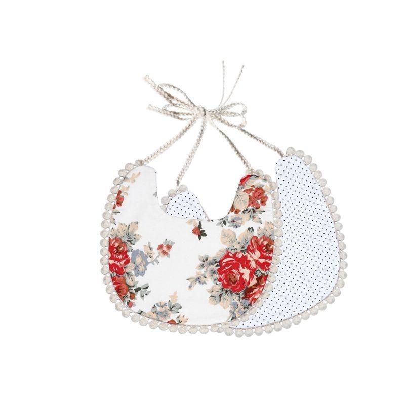 Babcia’s Kwiatuszek Bib